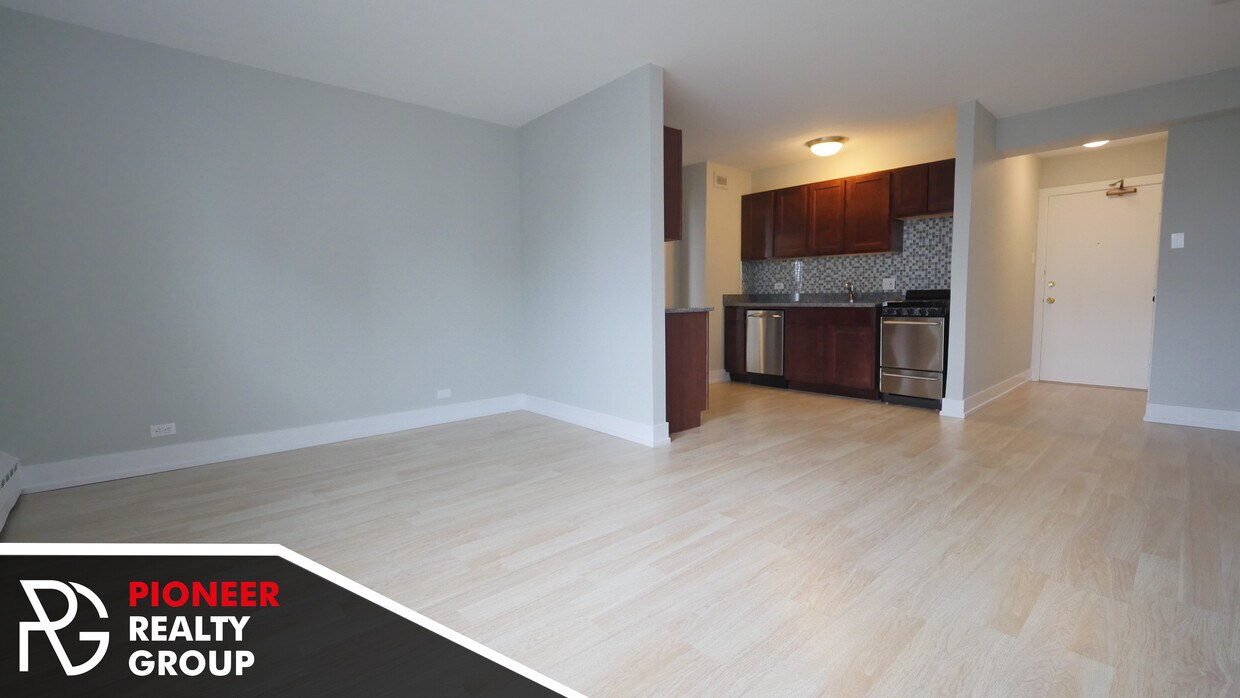 Foto principal - 429 W Wellington Ave