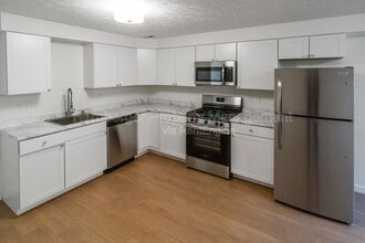 Building Photo - 8615 N Kelly Ct