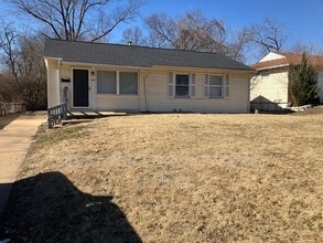 Building Photo - 9839 Medford Dr