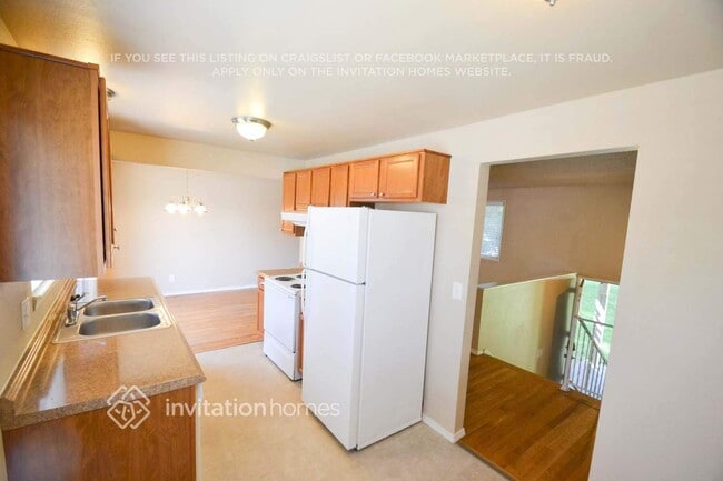 Building Photo - 25110 35th Ave S