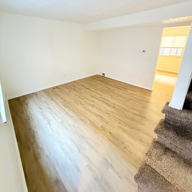 Building Photo - 235 Hamilton Ave