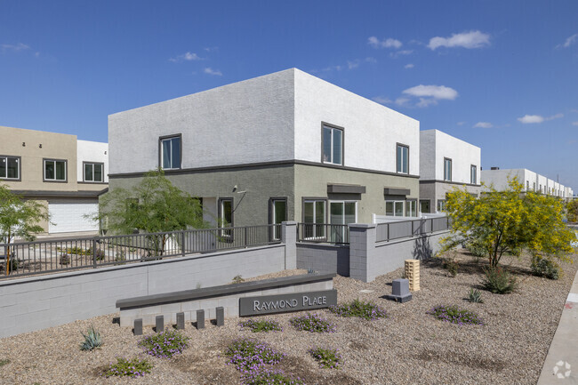 Building Photo - Raymond Place Townhomes