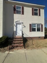 Building Photo - 1212 Superior Pointe Pl