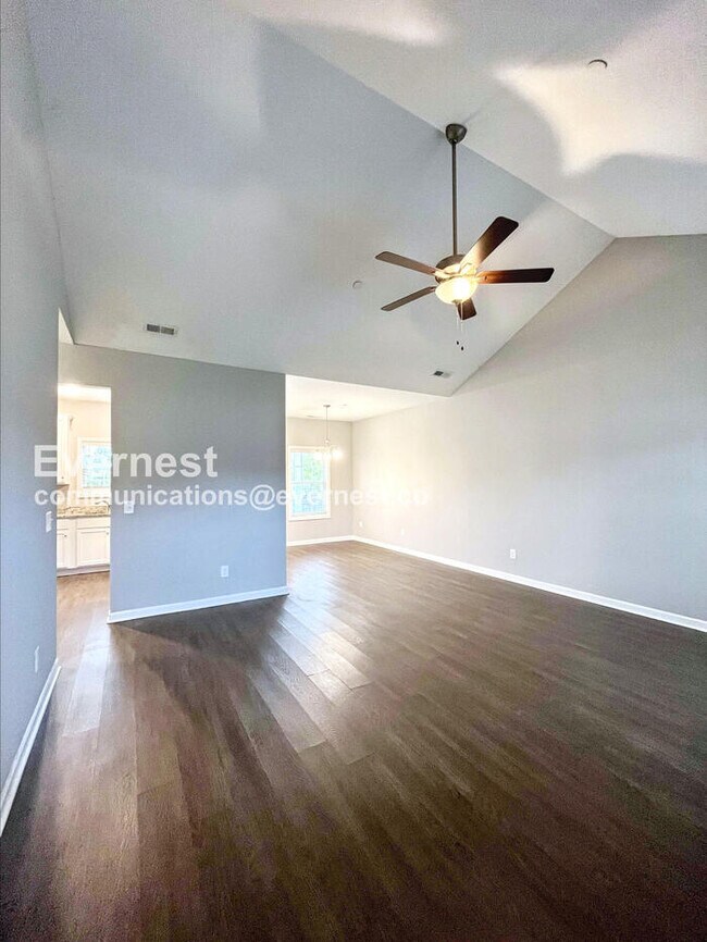 Foto del edificio - 1108 Prospect Ct