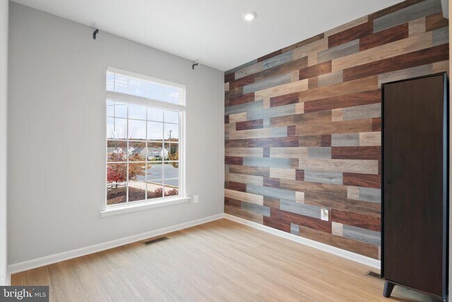 Building Photo - 9288 Kos Ln