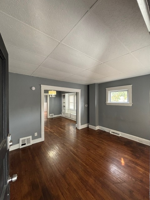Building Photo - 1541 Hopkins Ave