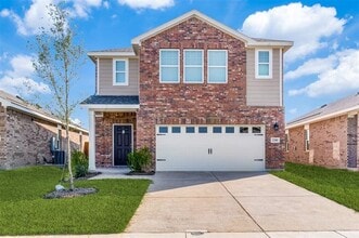Building Photo - 2200 Mdw Pk Dr