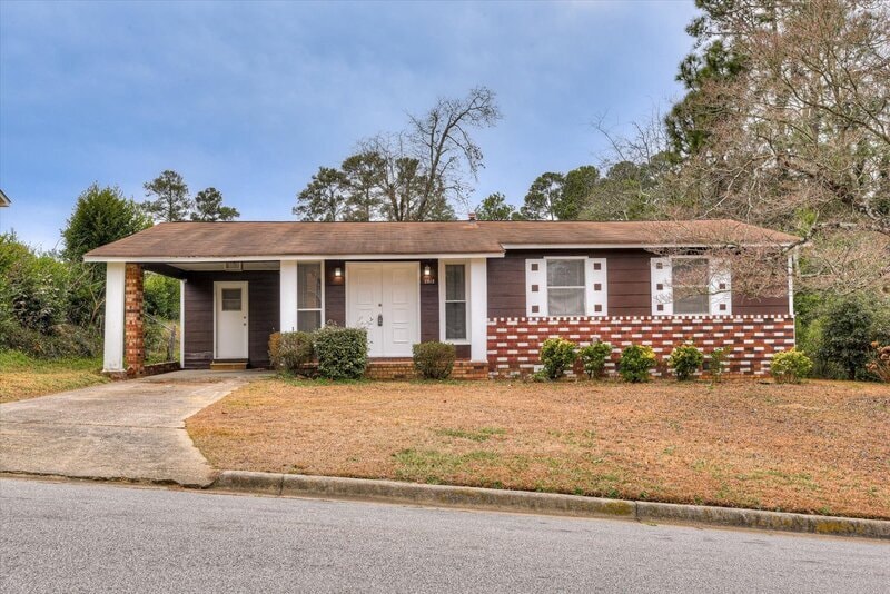 Primary Photo - 2812 Glenn Hills Cir