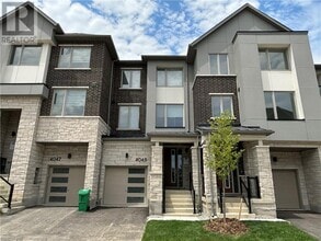 Building Photo - 4045 Saida St