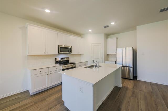 Foto del edificio - 127 Jenkinson Dr