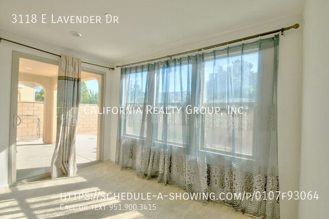 Building Photo - 3118 E Lavender Dr