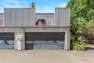 Building Photo - 5221 Blossom St