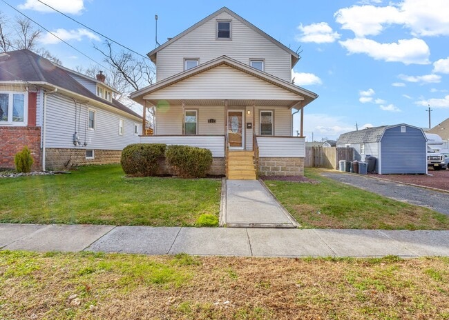 Photo - 332 W Olive St House