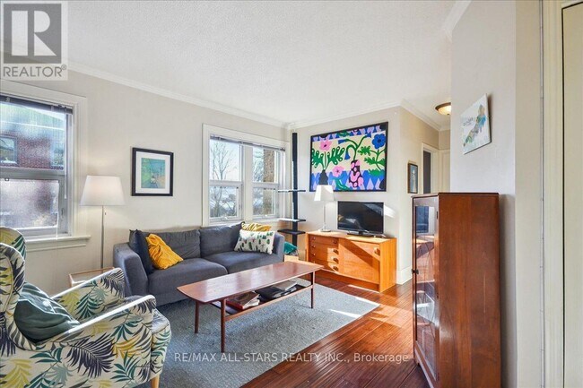 Photo du bâtiment - 114 Vaughan Rd