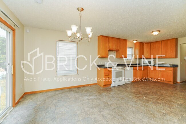 Building Photo - 3691 Parker Knoll Lane - - Move In Special...