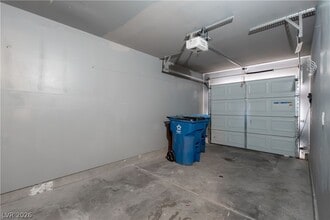 Building Photo - 9668 Belle Regal St