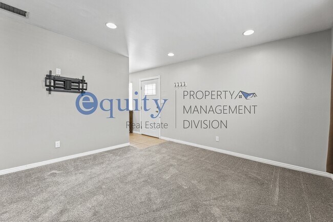 Foto del edificio - 1808 W Homestead Farms Ln