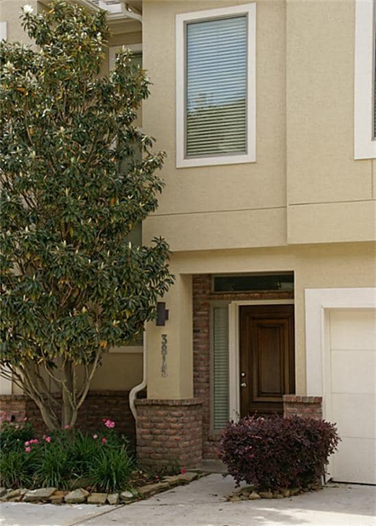 Building Photo - 3815 Center Plaza Dr