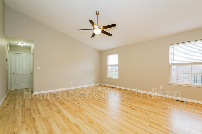 Building Photo - 5525 Bracken Cir