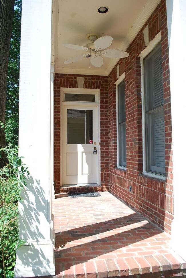 Foto del edificio - EXECUTIVE LIVING AT HARBOR TOWN