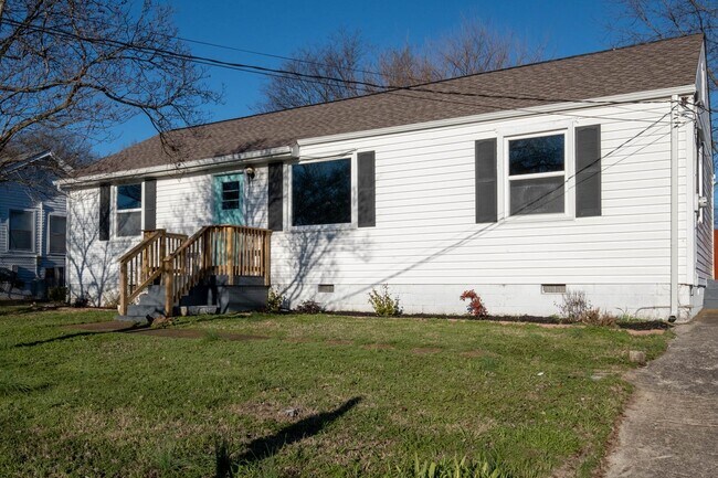 Building Photo - 2622 Delk Ave