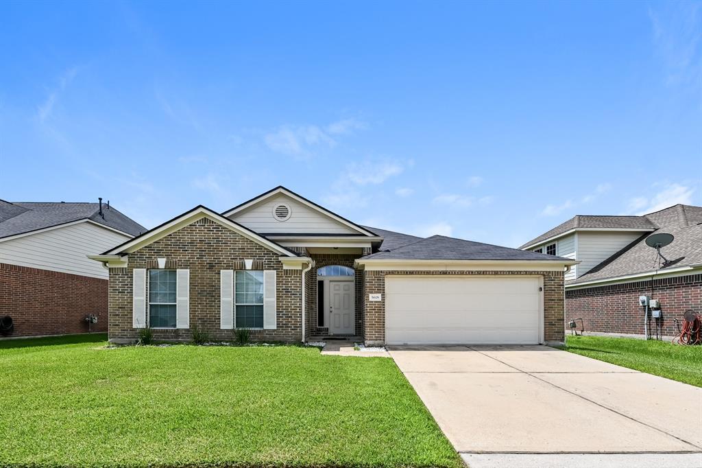 Foto principal - 5618 Bay Leaf Dr