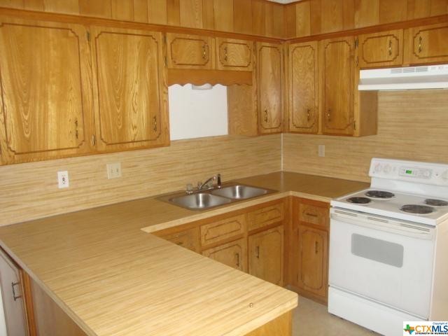 Foto del edificio - 2410 Shoemaker Dr