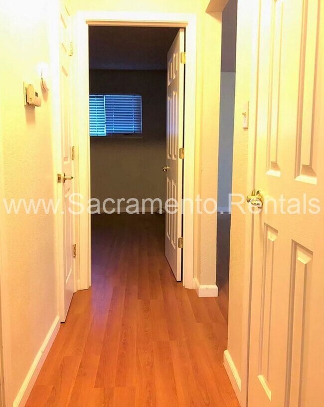 Foto del edificio - 2 br, 1 bath House - 9059 Pinata Way #1