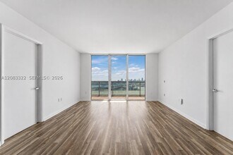 Building Photo - 50 Biscayne Blvd