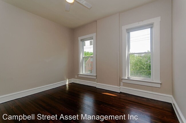 Building Photo - 709-711 S Ada St