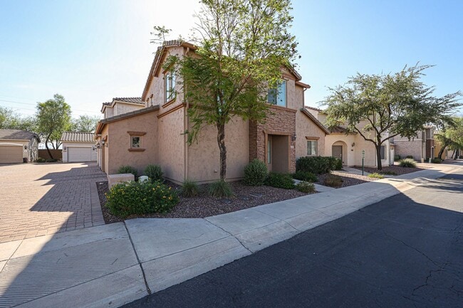 Building Photo - 16039 N 19th Dr
