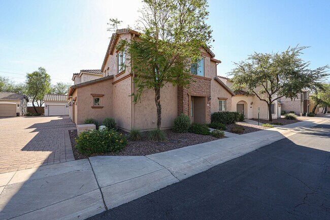 Foto del edificio - 16039 N 19th Dr