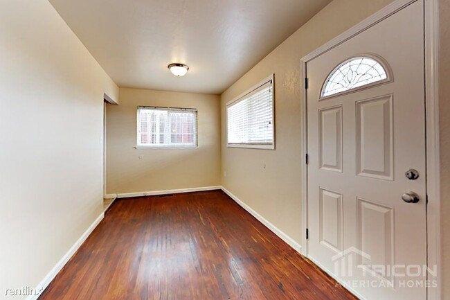 Building Photo - 3318 Tennessee St