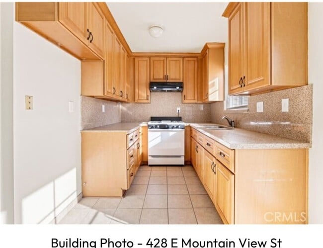 Building Photo - 428 E Mountain View St