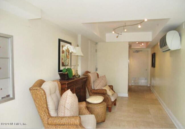 Foto del edificio - 115 9th Ave S