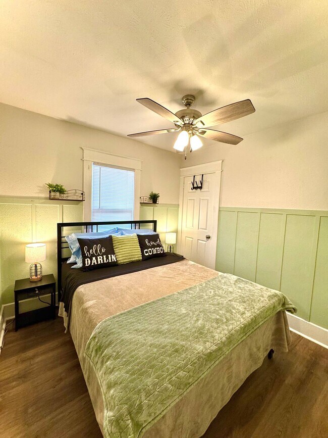 Dormitorio 2 - 1134 Chalfant St