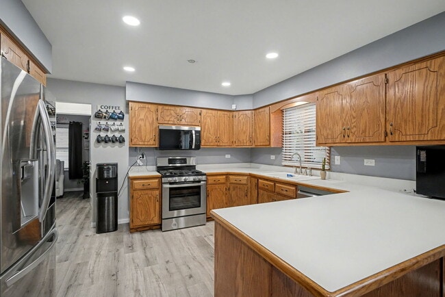 Foto del edificio - 2208 Root St