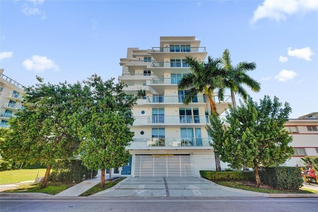 Building Photo - 1170 101st St