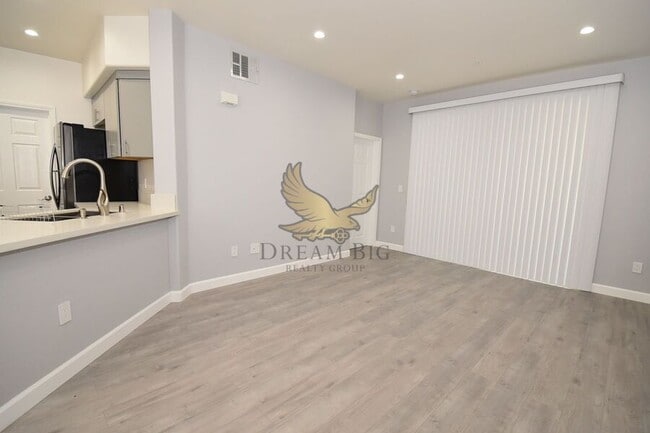 Foto del edificio - 7155 S Durango Dr