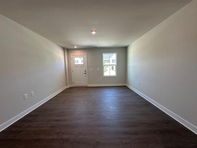 Building Photo - 127 Jameson Pk Dr