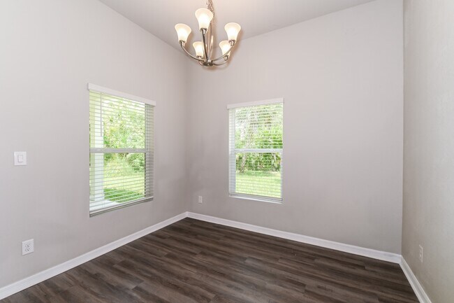 Building Photo - 1216 Eden Ave