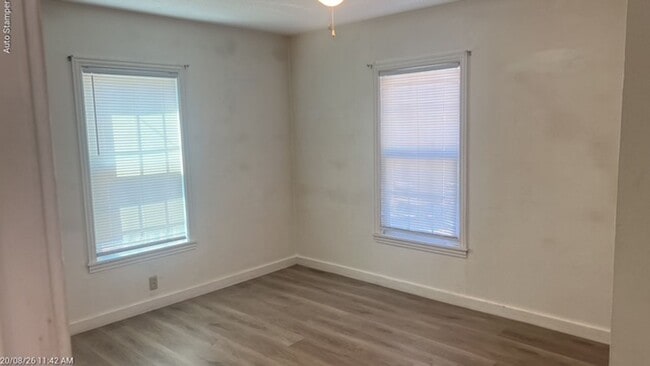 Building Photo - 509 Jordan Ln