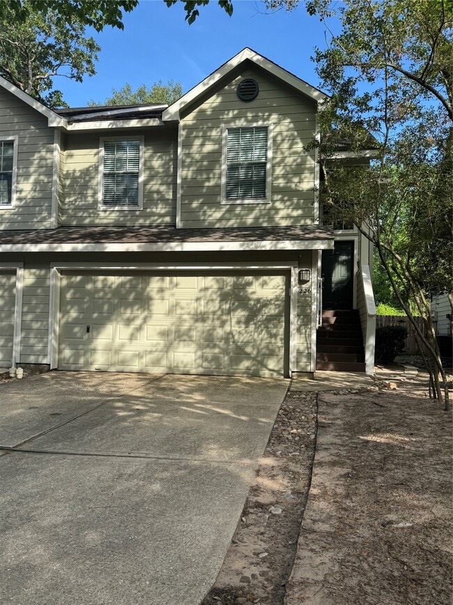 Building Photo - 226 S Walden Elms Cir