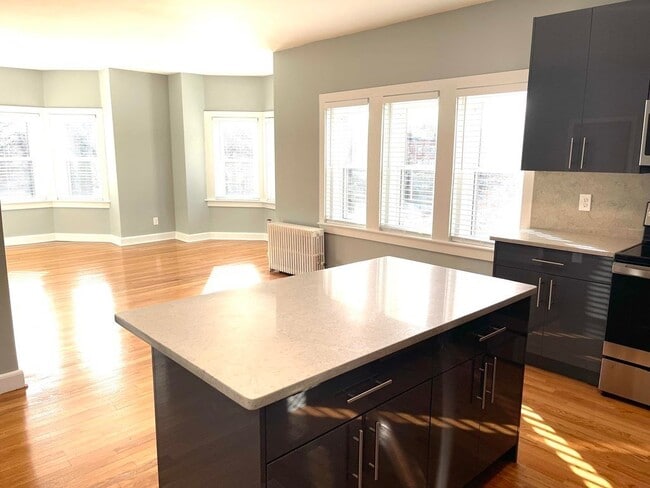 Photo - 3 Englewood Ave (Brookline, MA) Apartment