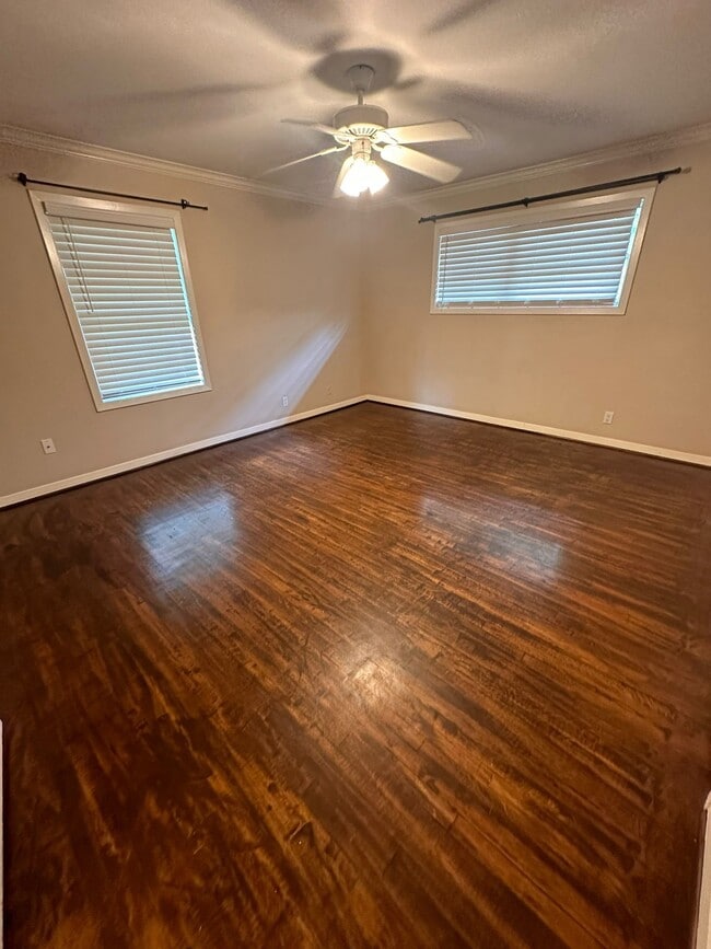 Foto del edificio - 4422 Nenana Dr