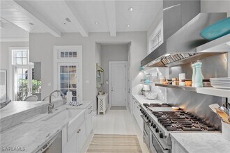 Building Photo - 4117 Belair Ln