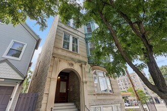 Building Photo - 2815 N Racine Ave