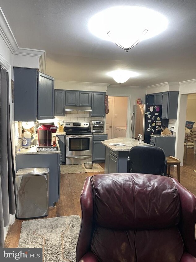 911 E A St, Brunswick, MD 21716 House Rental in Brunswick, MD