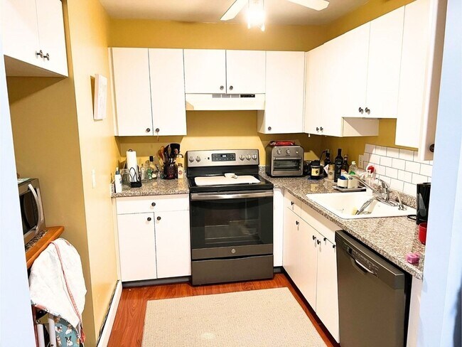 Building Photo - 46 Ober Rd