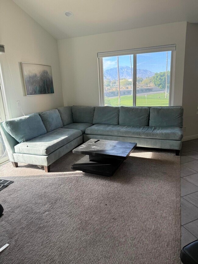 Foto del edificio - 78125 Crimson Ct